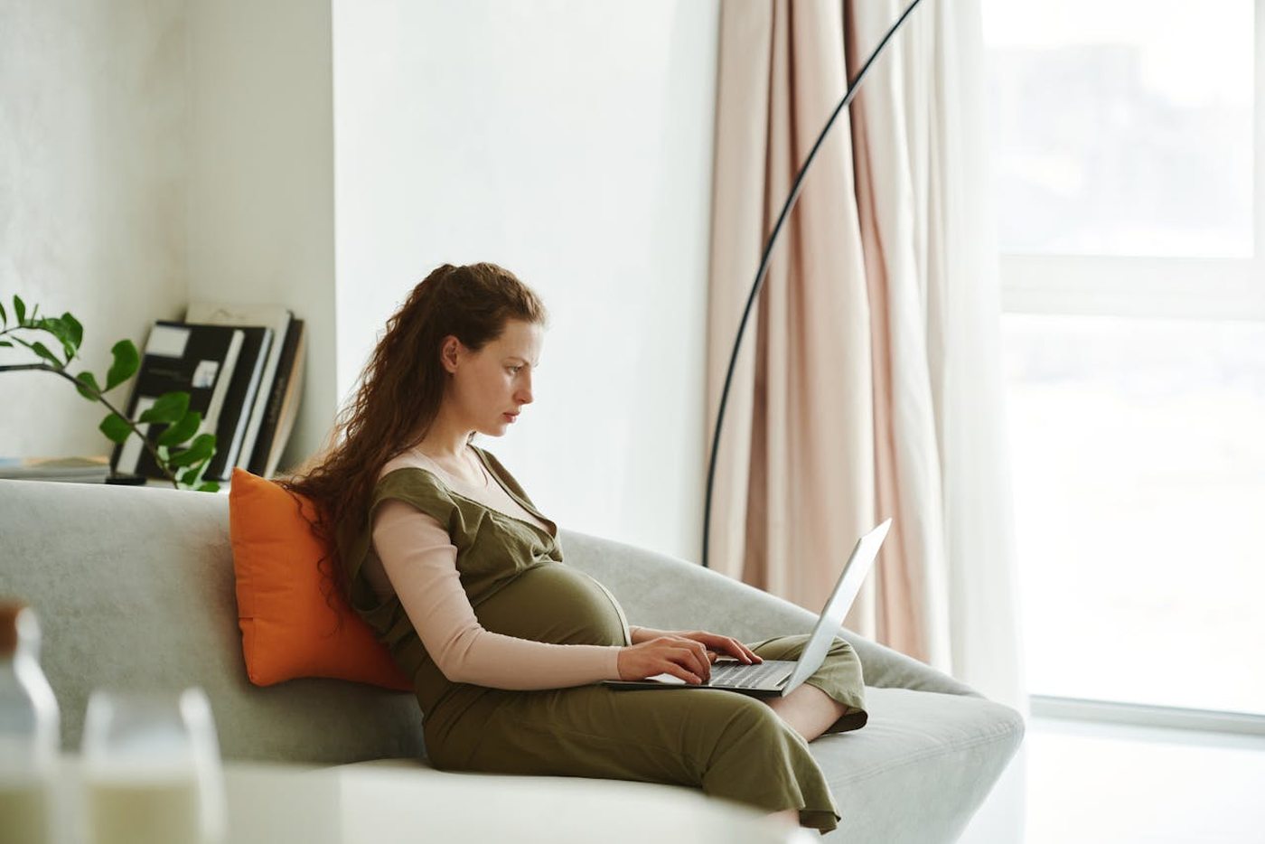 Pregnant Mom Job Copywriter
