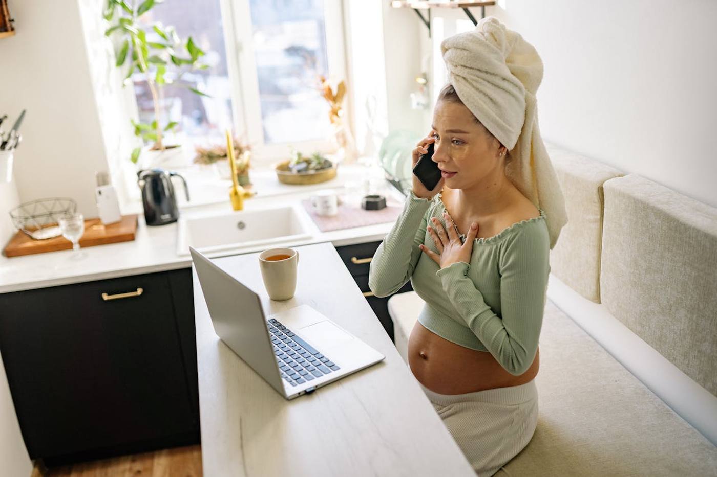 Pregnant Mom Job Customer Support