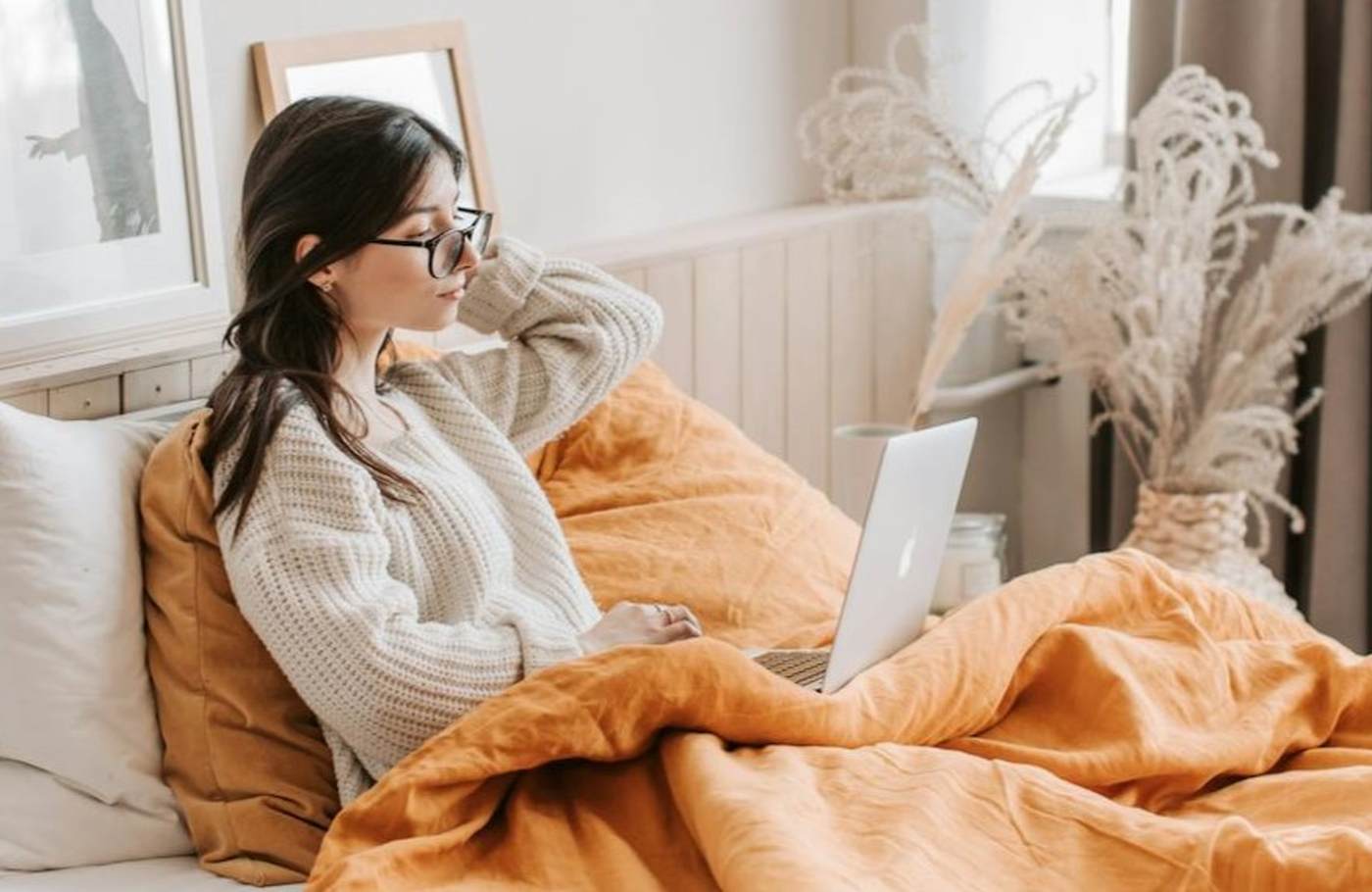 Pregnant Mom Job Virtual Assistant