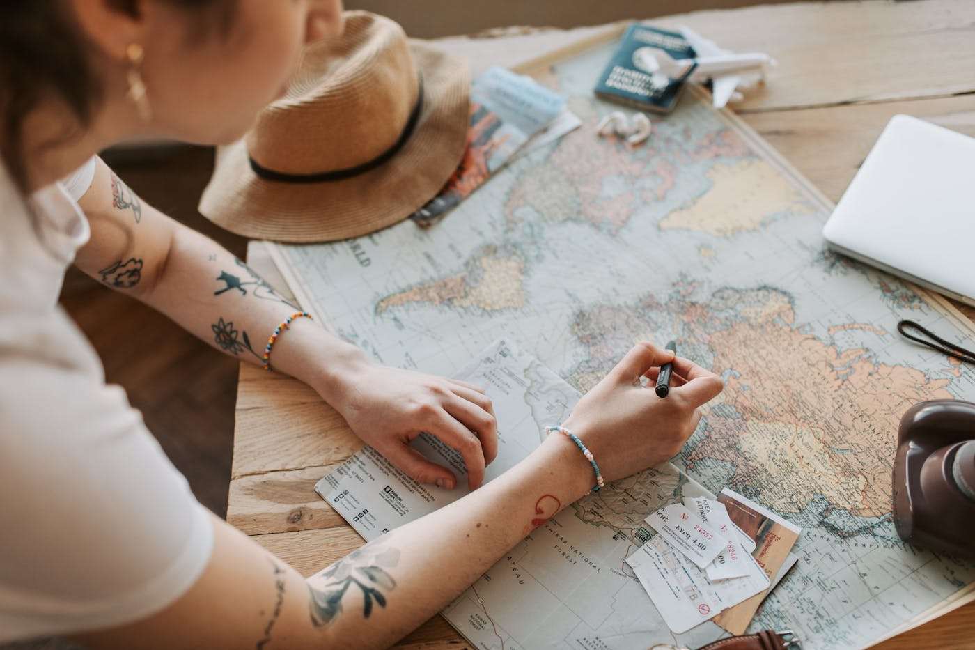 Online Business Idea Travel Planning
